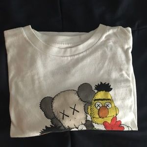 Uniqlo x KAWS Sesame Street tshirt